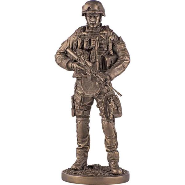 Providing Security Statue - SC8080 - Medieval Collectibles