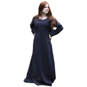 Women's Medieval Chemises and Underdresses - Medieval Collectibles