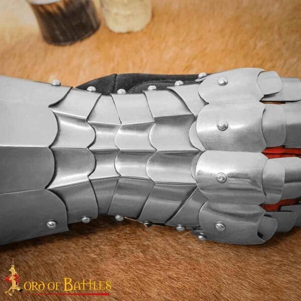 Steel Cuirassier Gauntlets