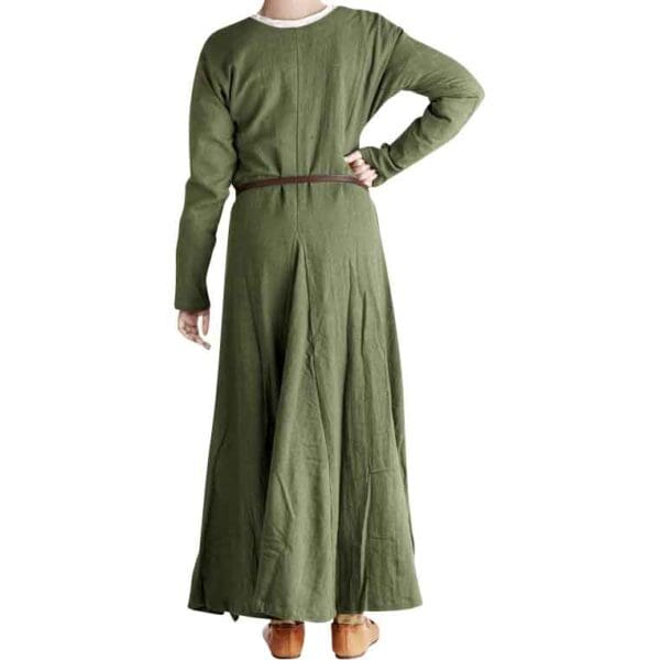 Lady's Early Medieval Dress