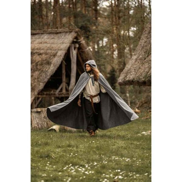 Hervir Wool Cloak with Liripipe Hood - Grey