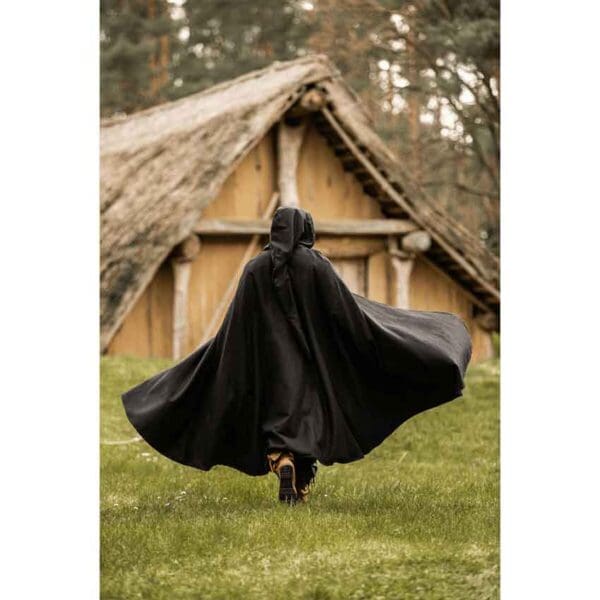 Hervir Wool Cloak with Liripipe Hood - Black